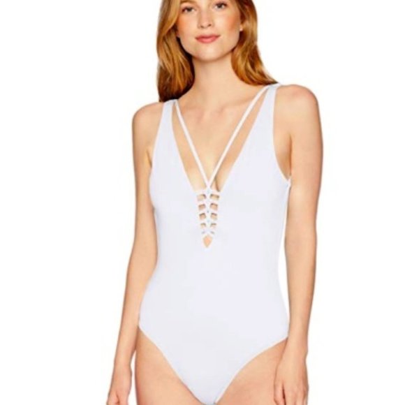 O'Neill Womens Salt Water Solids Macrame One Piece Swimsuit, Size Medium - Picture 1 of 5